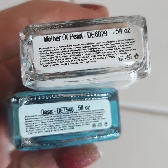 Dunn-Edwards Paints Nail Polish Set - Picture 3 of 3